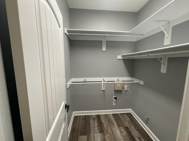 Building Photo - 556 Althea Ln