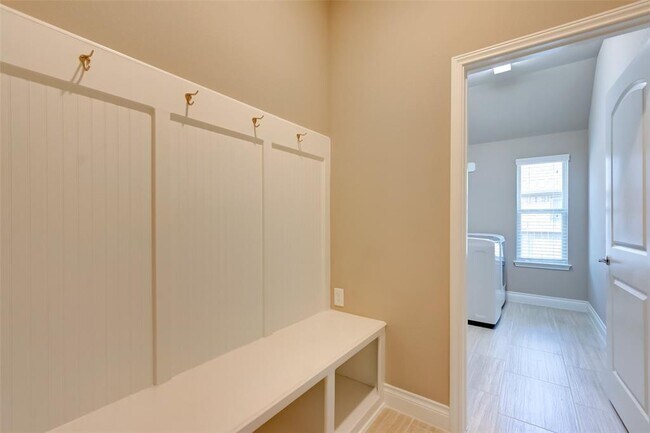 Building Photo - 23319 Tirino Shores Dr