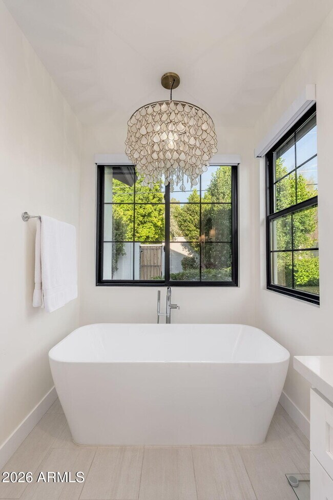 Building Photo - 4017 N 49th Pl