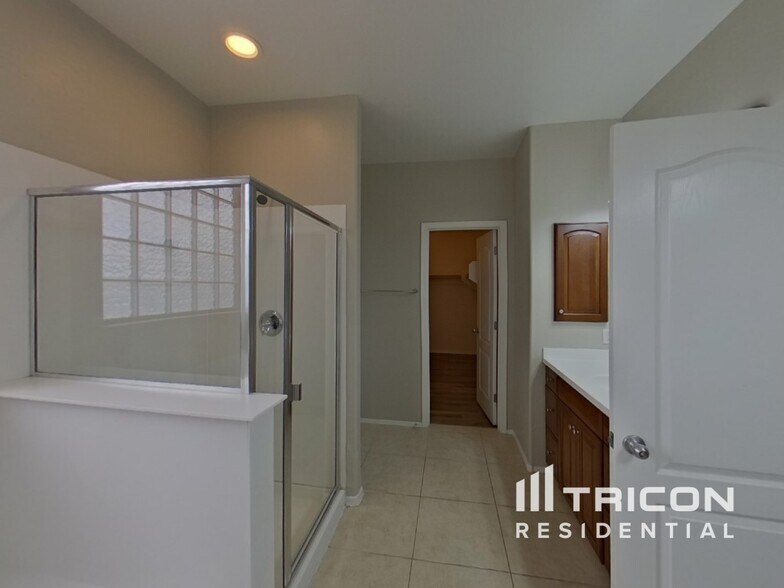 Building Photo - 42437 W Corvalis Ln
