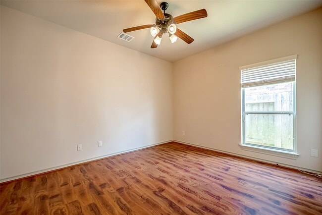 Building Photo - 2211 Argos Dr