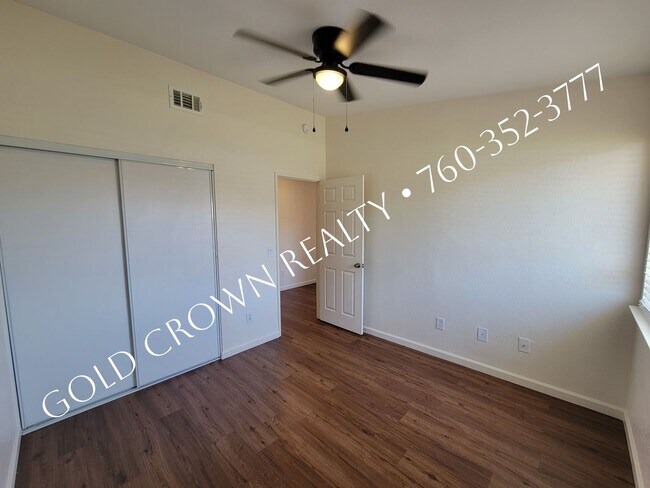 Building Photo - 669 Sagebrush St