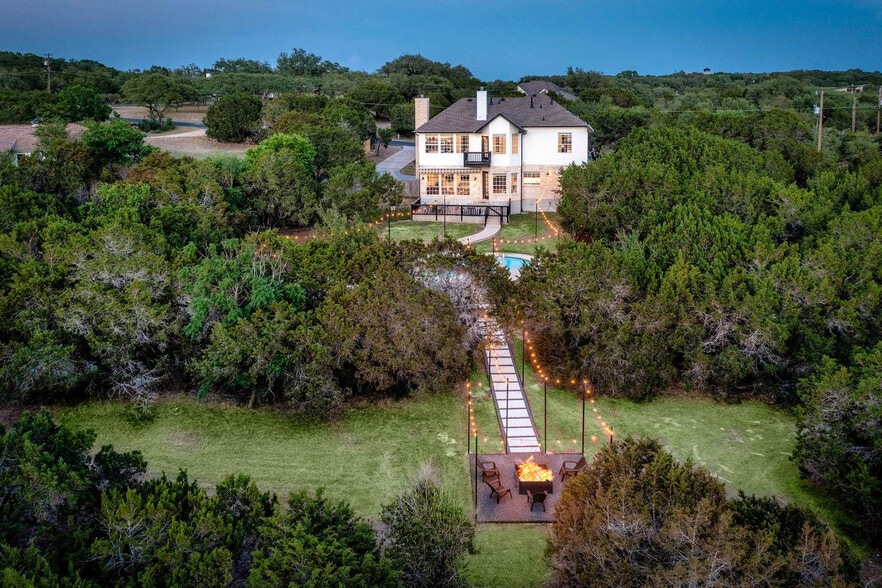 Building Photo - 8902 Feather Hill Rd