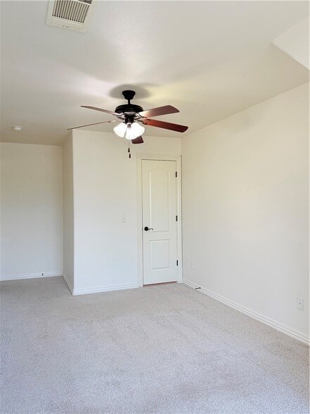 Building Photo - 4201 SW Layton Rd