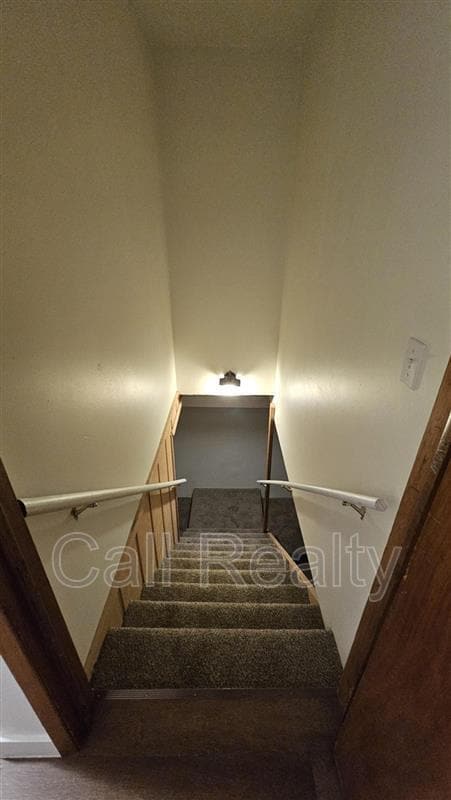 Building Photo - 1222 E Baldwin Ave