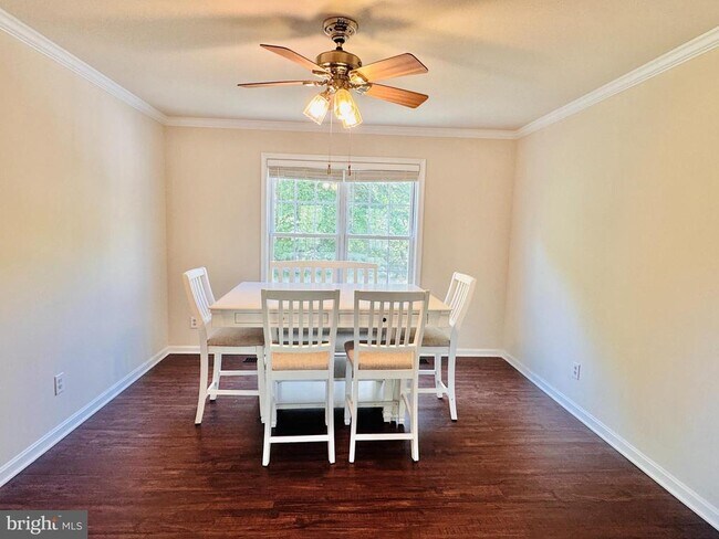 Building Photo - 5 Averil Ct