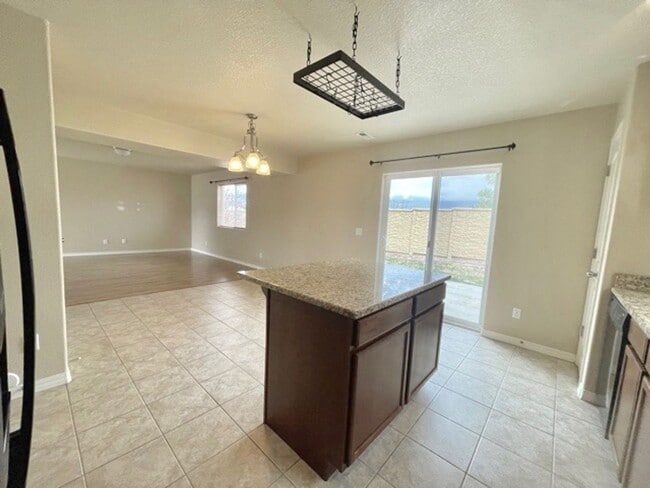 Building Photo - Stetson Hills Home with 3 Bedrooms and 2.5 Baths Available in May