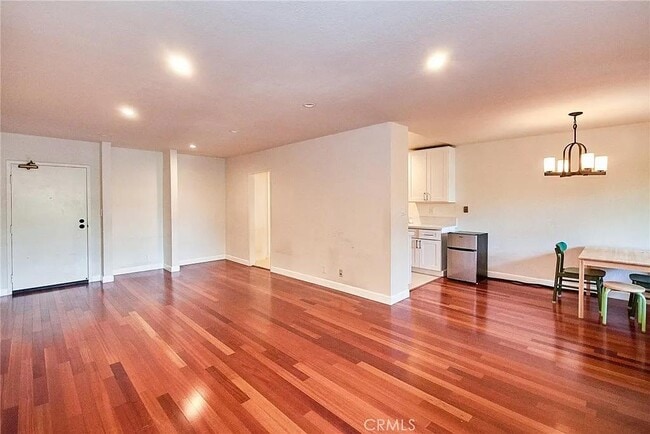 Building Photo - 2386 E Del Mar Blvd