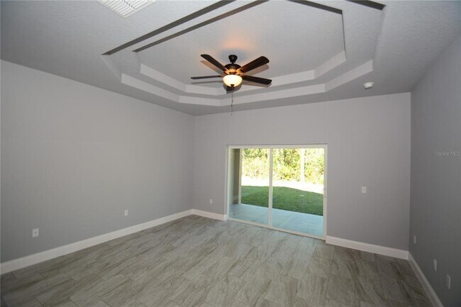 Building Photo - 25 Rosepetal Ln