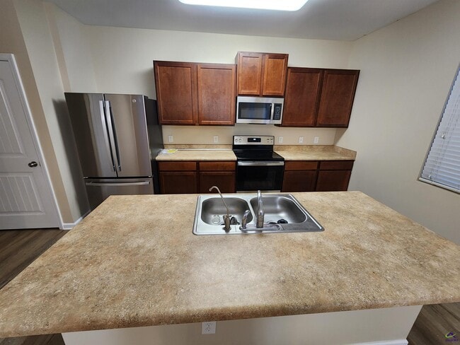 Building Photo - 223 Flowing Meadows Dr