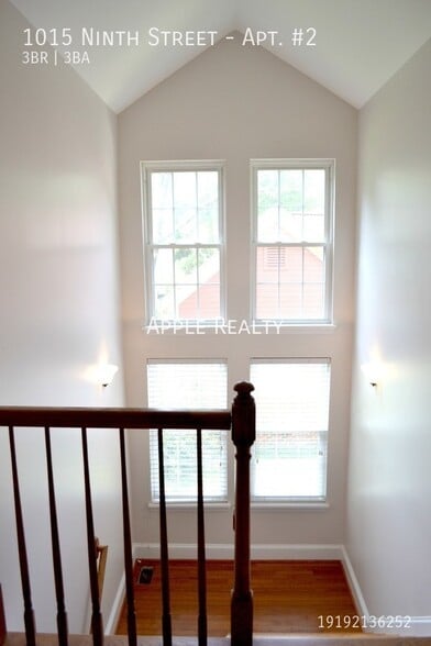 Building Photo - 1015 Ninth Street-Apt. #2