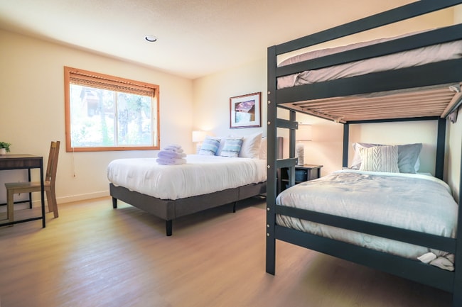 Building Photo - 12996 Oberwald Way