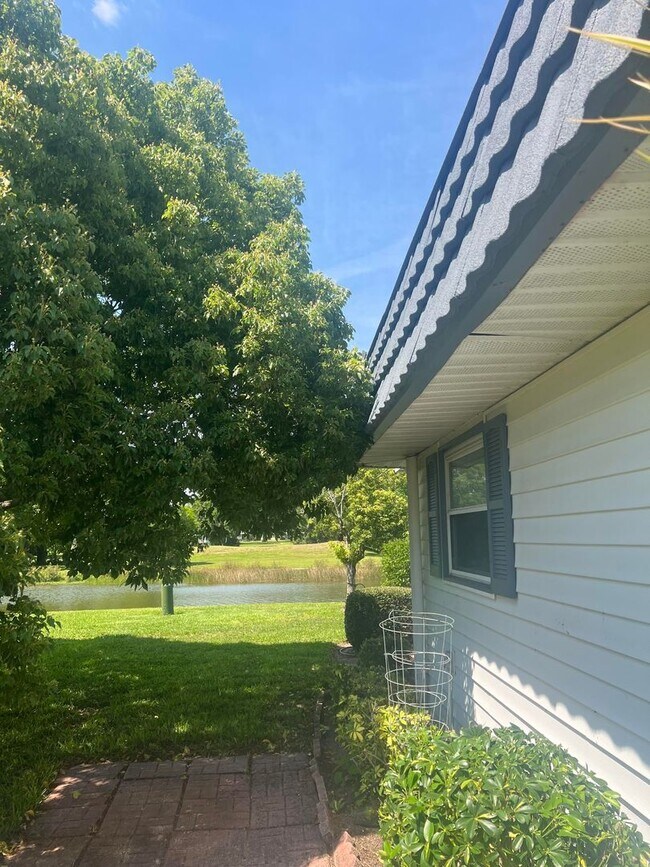 Building Photo - 205 Andover Pl