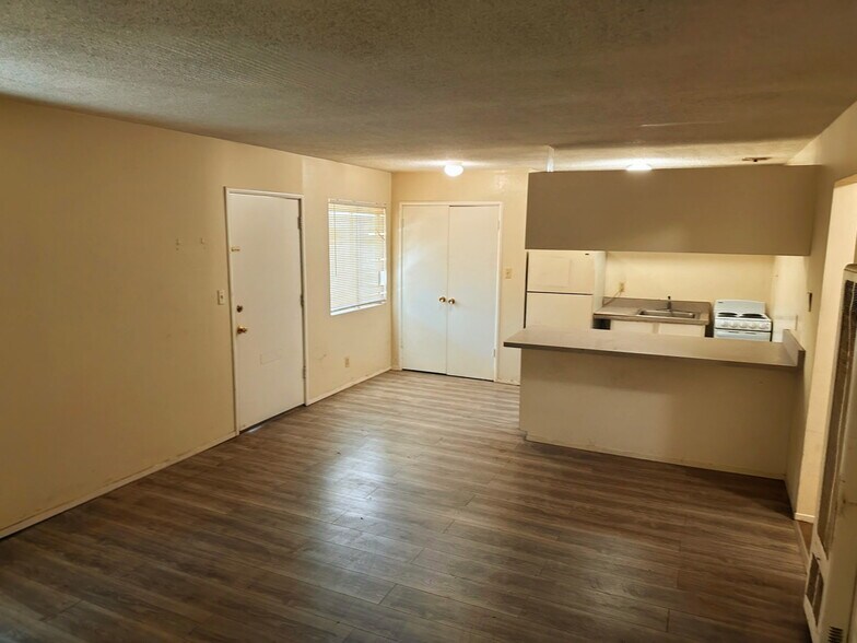 Spacious Living room w/ Kitchen - 614 Rancheria Dr