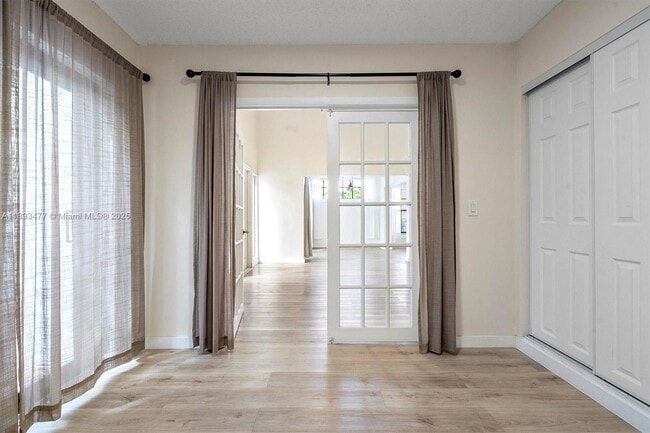 Building Photo - 20937 Bay Ct