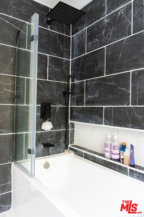 Building Photo - 346 Laveta Ter