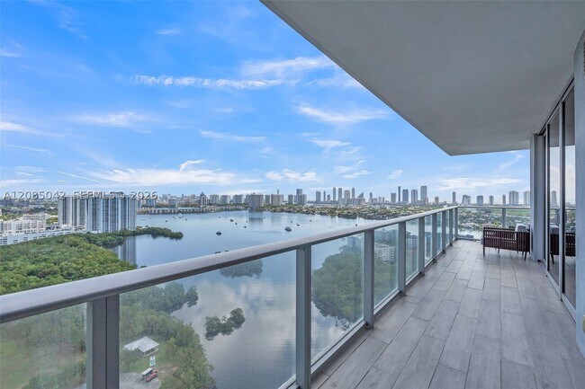 Building Photo - 16385 Biscayne Blvd