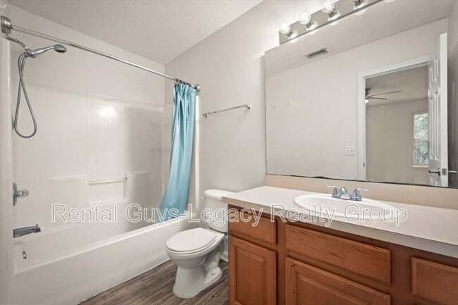 Building Photo - 512 Southbranch Dr