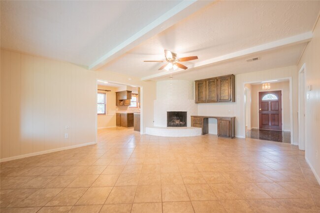 Building Photo - 9202 Benning Dr