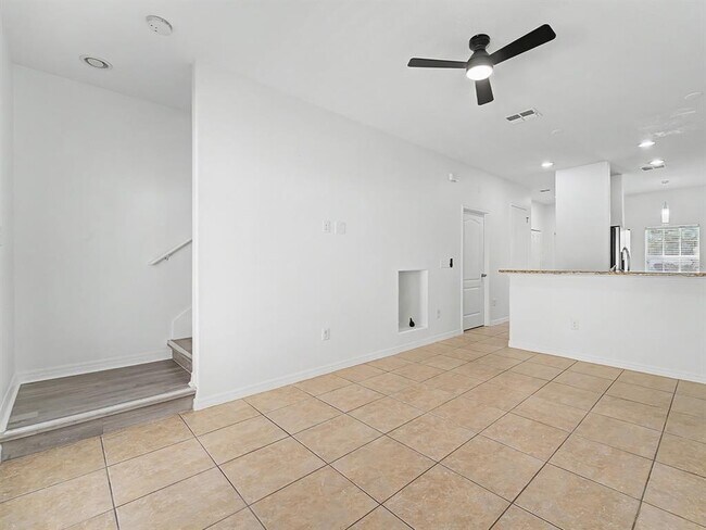 Building Photo - 8518 Gablebend Way