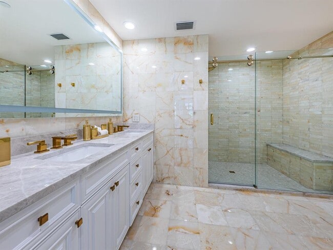 Building Photo - 11 Baymont St