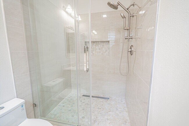 Building Photo - Spacious 4-Bedroom Pool Home in Saugus with Stunning Views & Community Amenities!