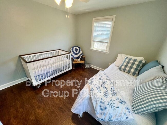 Building Photo - 4818 Woodland Ave