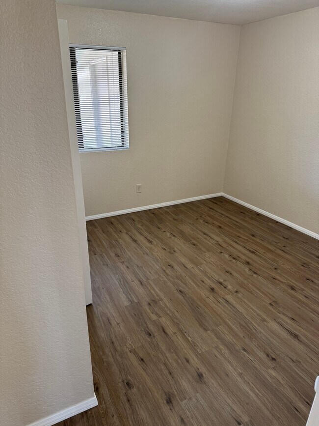 Building Photo - 4612 E Camino St