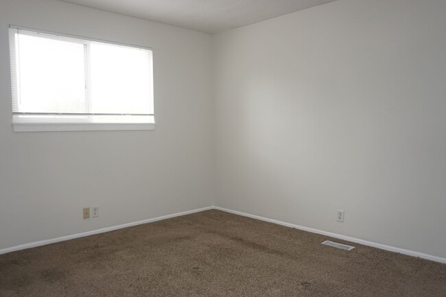 Building Photo - 3172 S 1855 W