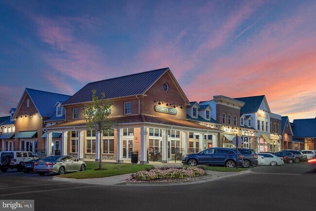 Building Photo - 9112 Kenway Ln