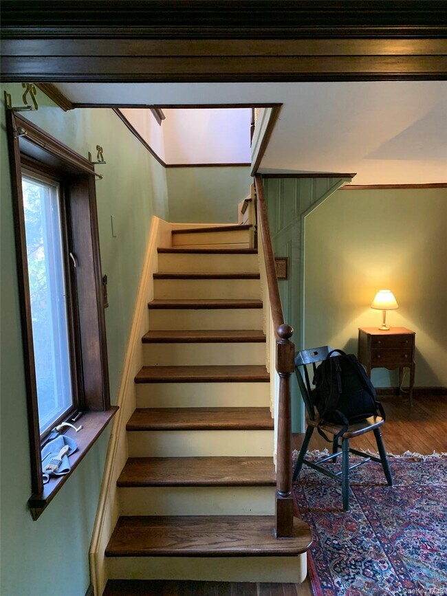 Building Photo - 25 Alden Pl