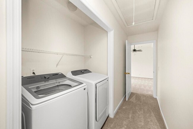 Building Photo - 7028 Sugarplum Rd