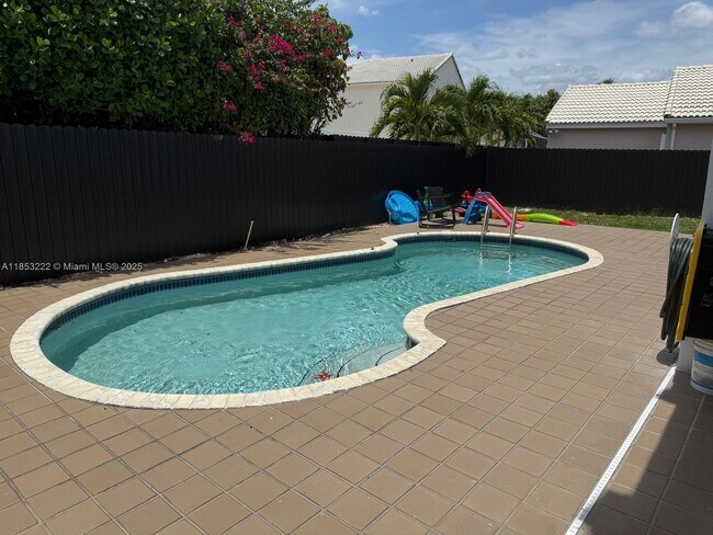 Building Photo - 9740 SW 155th Ave