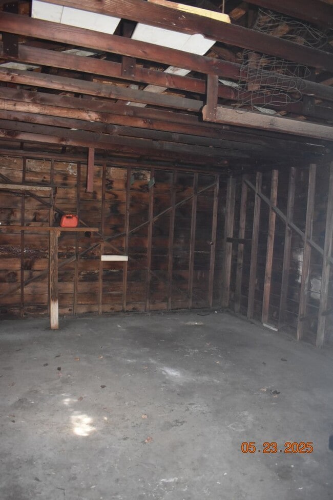 Building Photo - Charming Three Bedroom Home with New Carpe...
