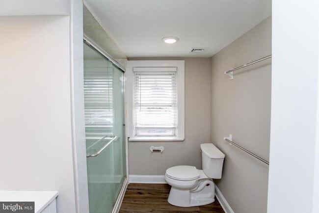 Building Photo - 4220 Bethlehem Pike