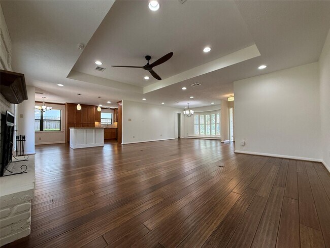 Building Photo - 5007 Shady Nook Ct
