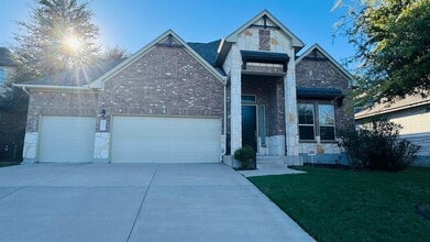 Building Photo - 807 Copper Lake Rd