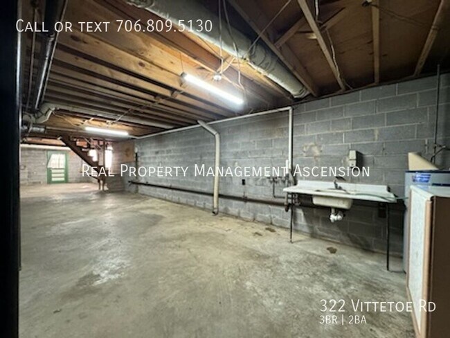 Building Photo - 322 Vittetoe Rd