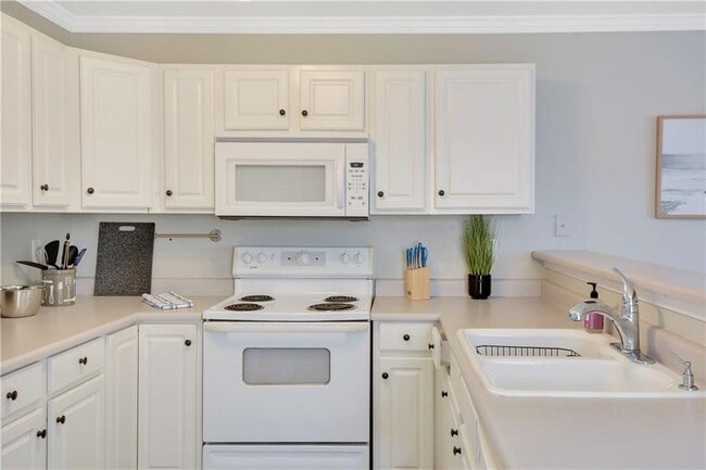 Building Photo - 413 Palmetto St