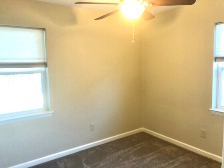 Building Photo - 1205 Fairfield St