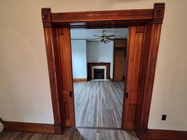 Building Photo - 62 S Gamble St