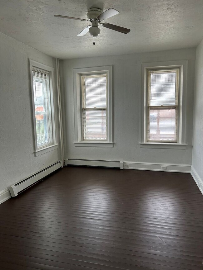 Building Photo - 24 N East St