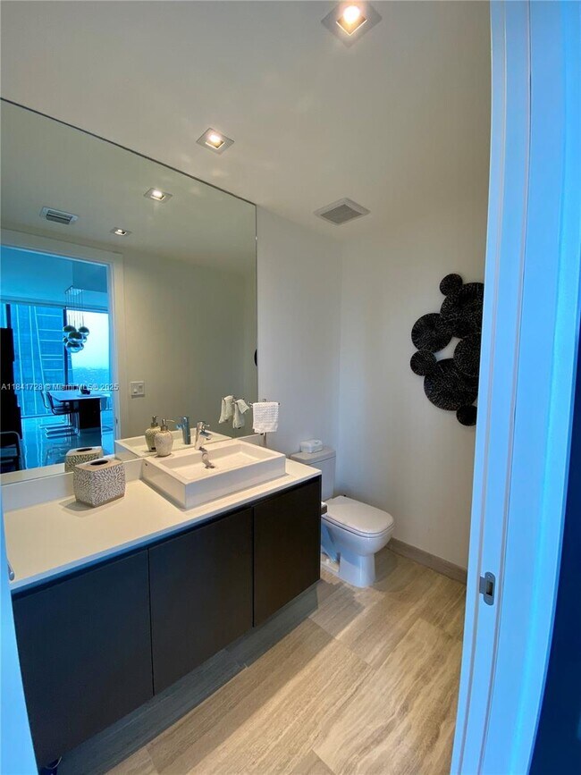 Building Photo - 1451 Brickell Ave