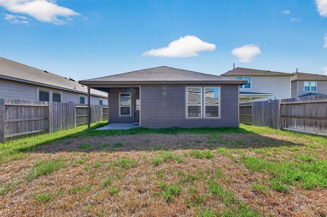 Building Photo - 16737 Oak Bough Dr