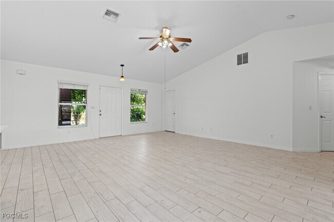 Building Photo - 2613 39th St SW