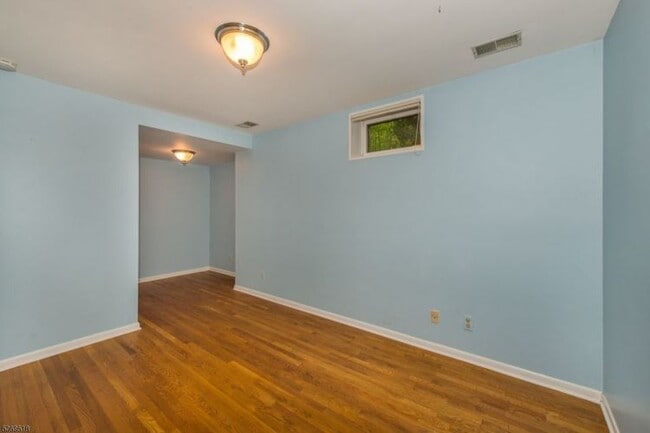 Building Photo - 3 India Brook Dr