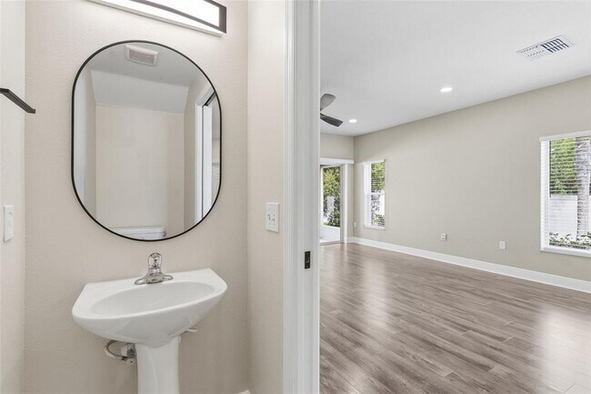 Building Photo - 20484 Needletree Dr