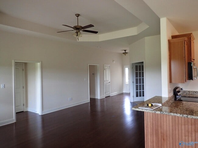 Building Photo - 29635 Laura Ridge Dr NW