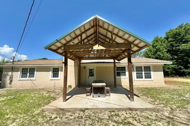 Building Photo - 4490 FL-87