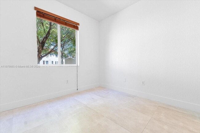 Building Photo - 21007 NW 14th Pl